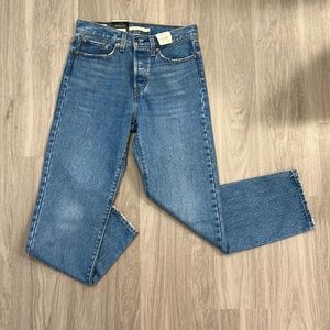 NWT Levi’s straight leg jeans